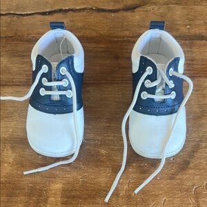 Angel Kids White and Blue Saddle Shoes, 5